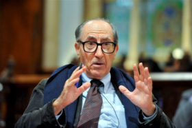 Vicenç Navarro